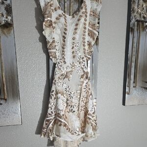 Xenia Boutique Cream and Brown Floral Mini Dress